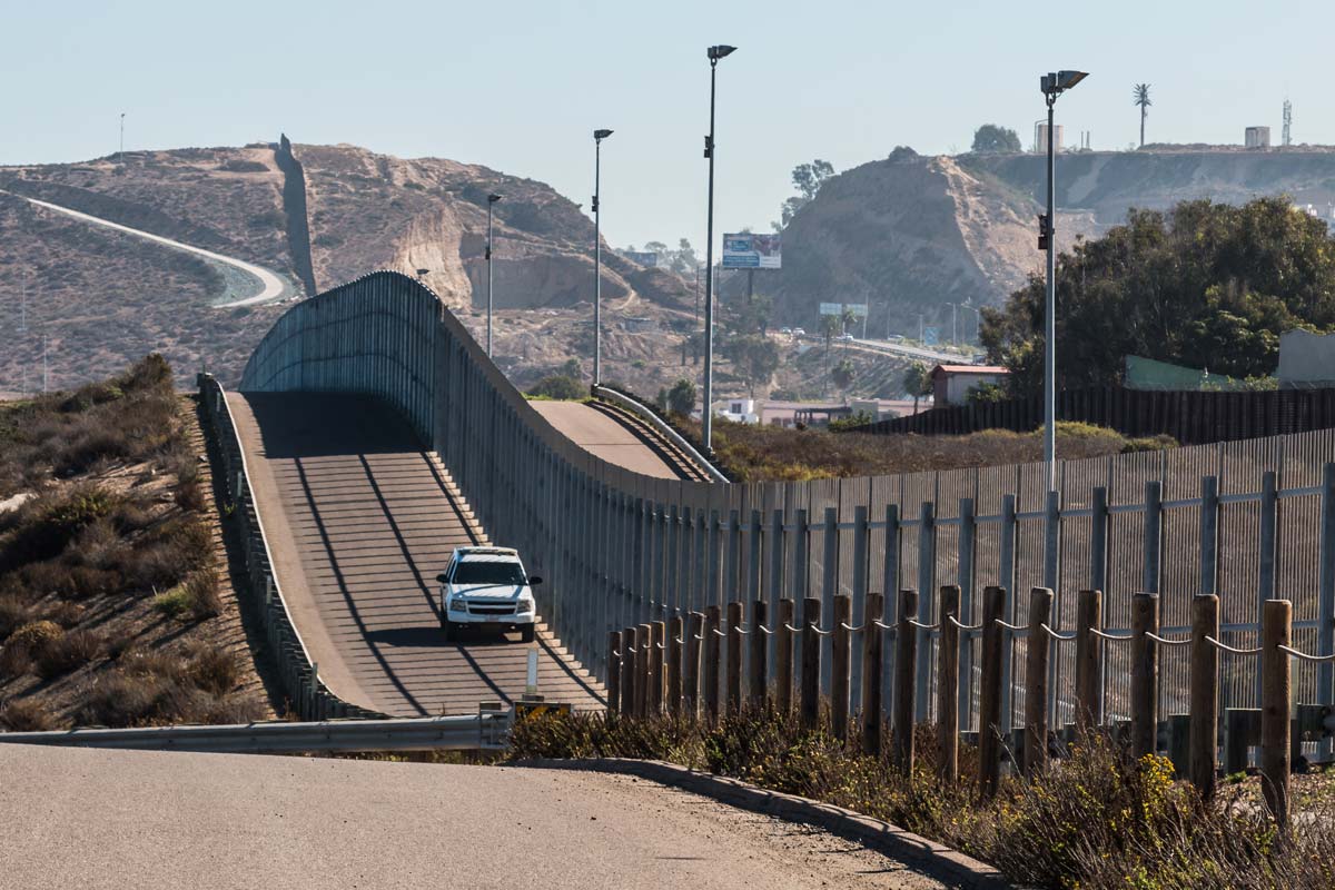 Border wall